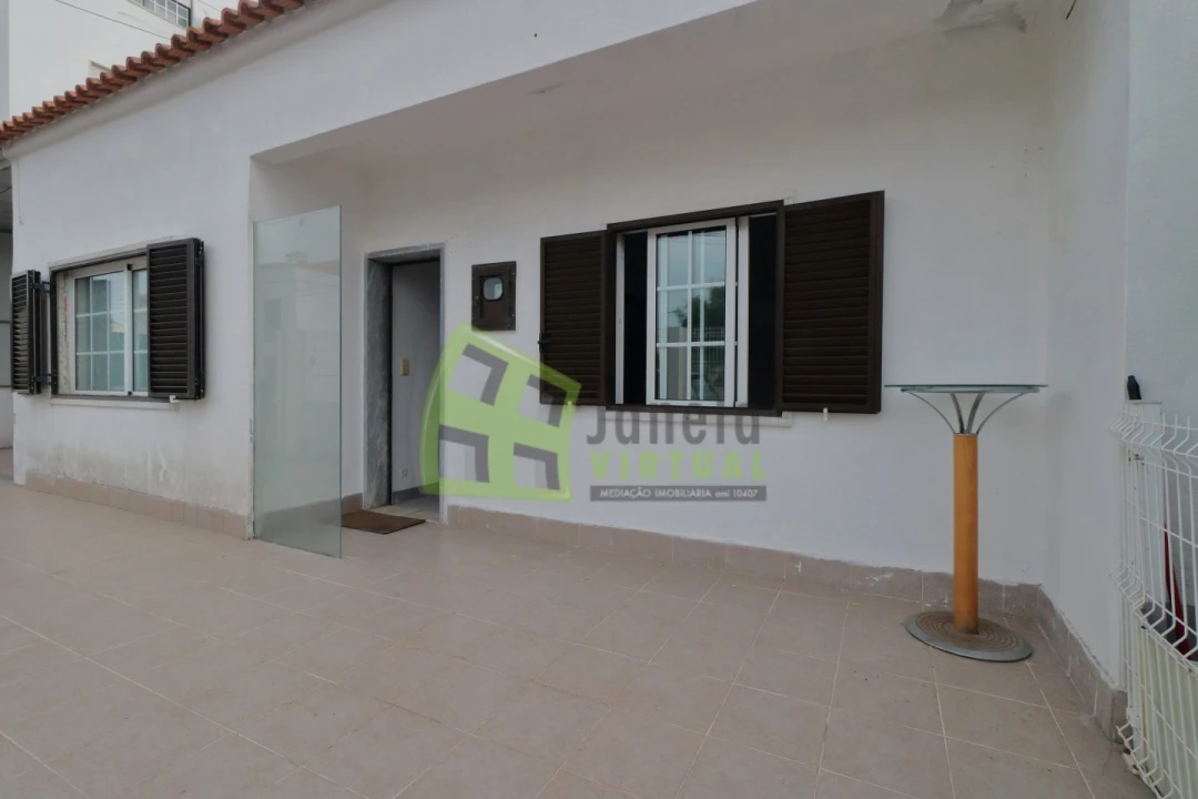 Moradia T3 para Venda em Quinta do Conde Foto 1
