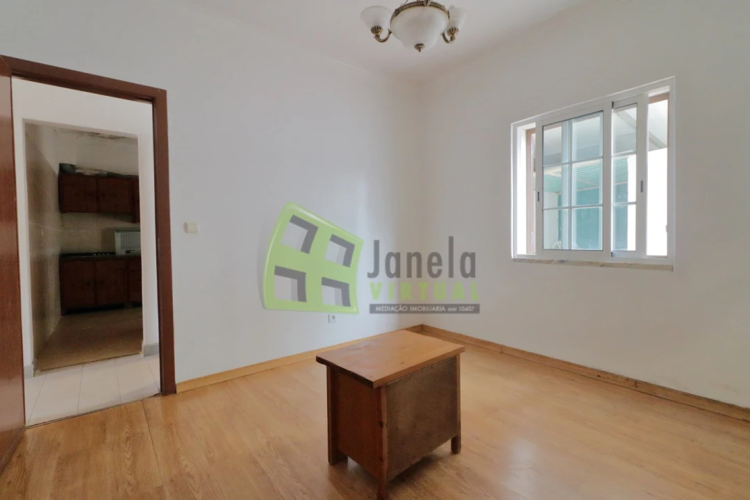 Moradia T3 para Venda em Quinta do Conde Foto 5