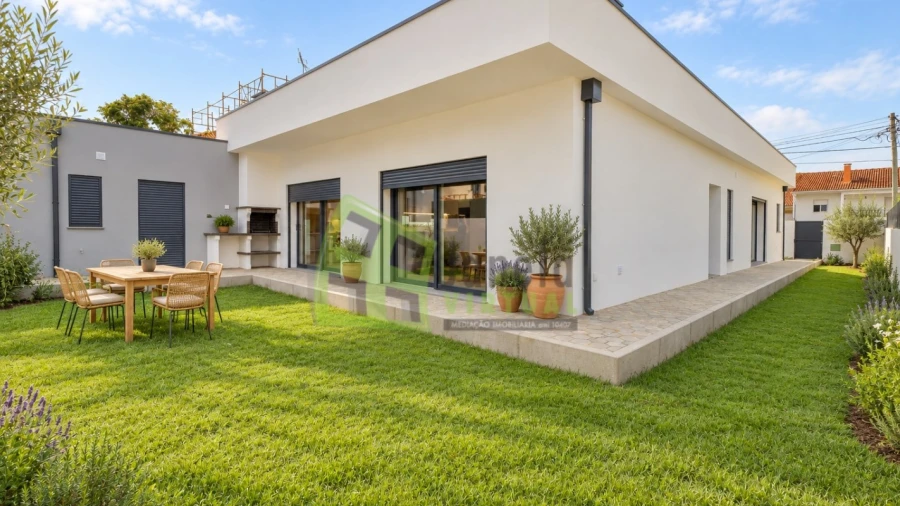 Moradia T3 para Venda em Fernao Ferro