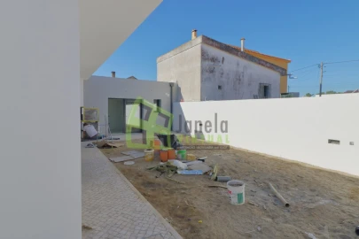 Moradia T3 para Venda em Fernao Ferro