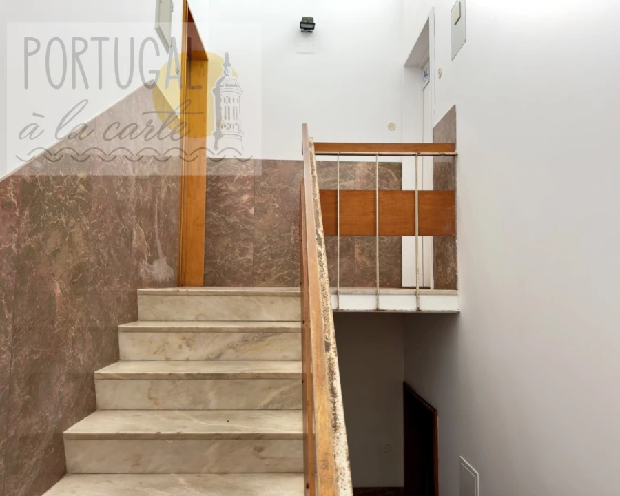 Apartamento T2 para Venda em Faro (Sé e São Pedro) Foto 33