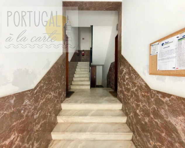 Apartamento T2 para Venda em Faro (Sé e São Pedro) Foto 32
