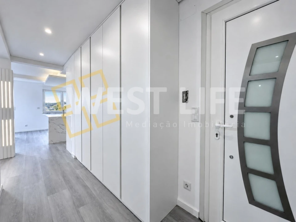 Apartamento T2 para Venda em Carnaxide e Queijas Foto 10