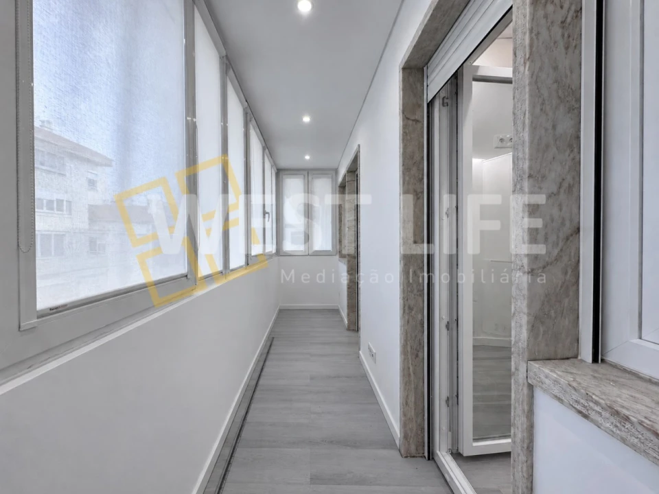 Apartamento T2 para Venda em Carnaxide e Queijas Foto 21