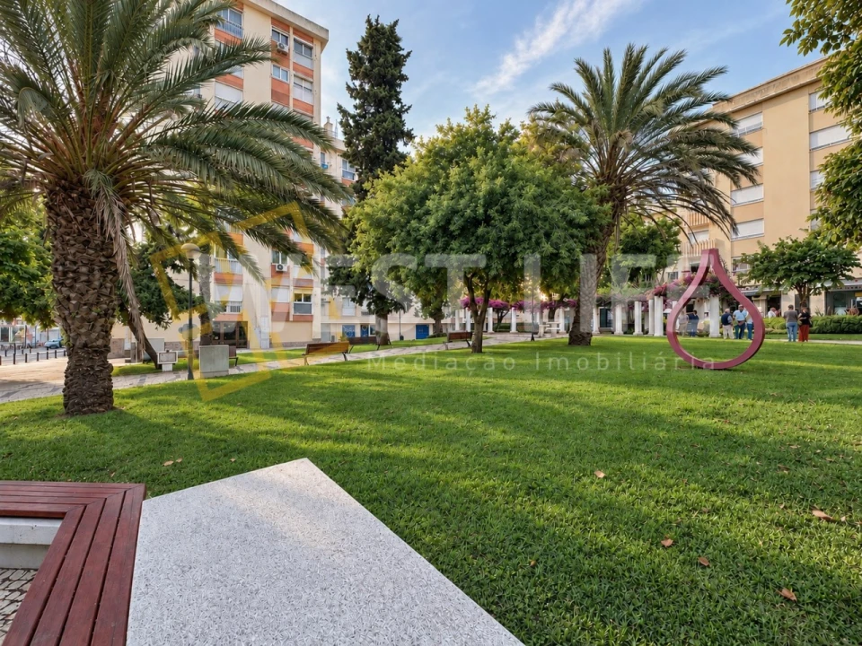 Apartamento T2 para Venda em Carnaxide e Queijas Foto 23