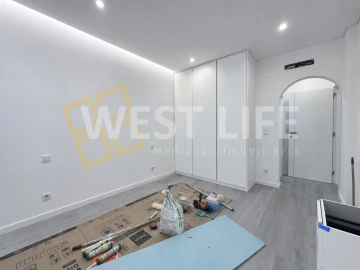 Apartamento T2 para Venda em Carnaxide e Queijas
