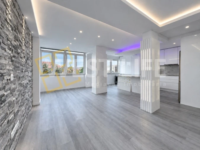Apartamento T2 para Venda em Carnaxide e Queijas Foto 4