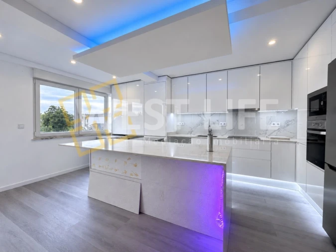 Apartamento T2 para Venda em Carnaxide e Queijas Foto 6