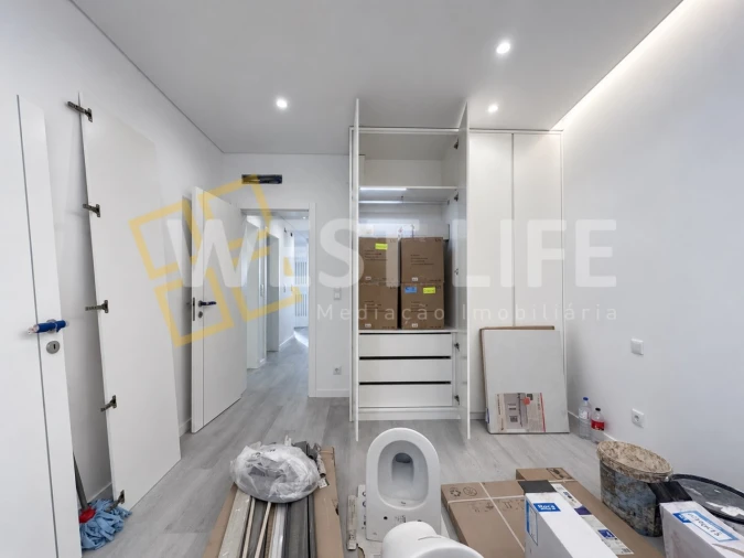 Apartamento T2 para Venda em Carnaxide e Queijas Foto 14