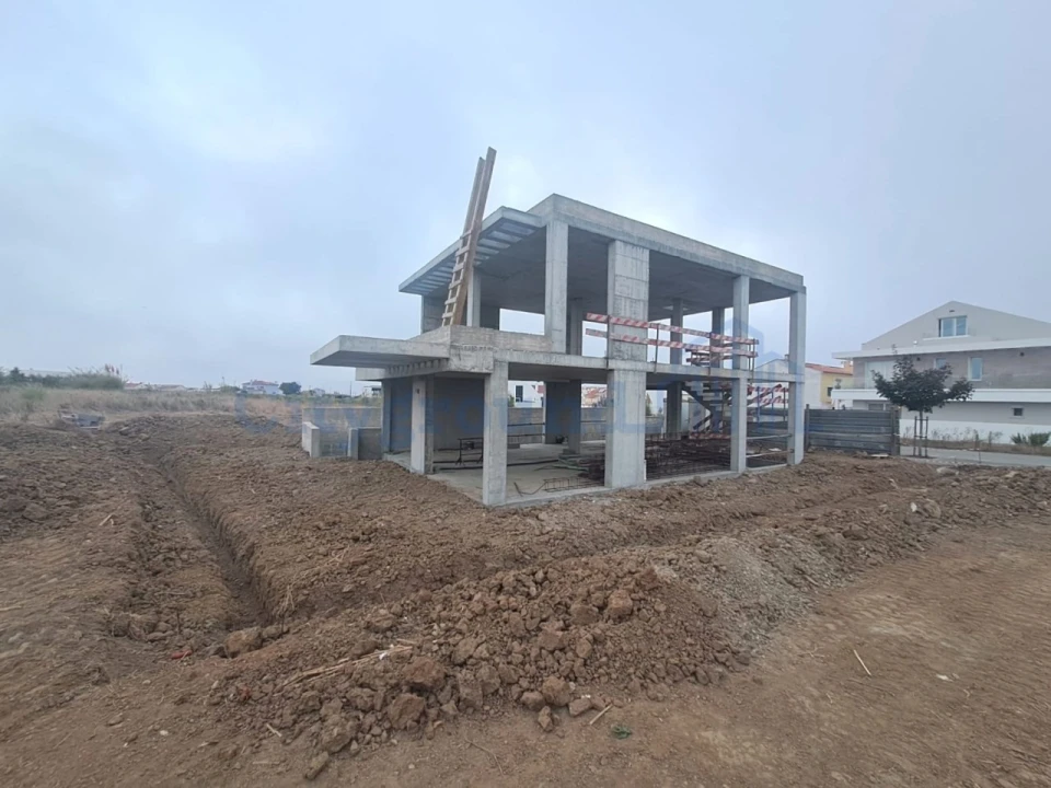 Terreno para Venda em Atouguia da Baleia Foto 1