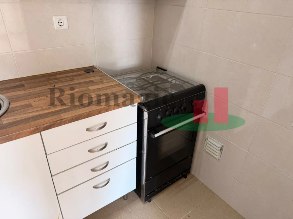 Apartamento T1 para Venda em Rio Maior Foto 3