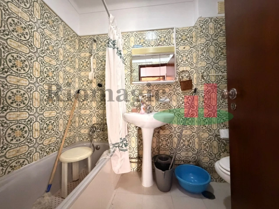 Apartamento T1 para Venda em Rio Maior Foto 13