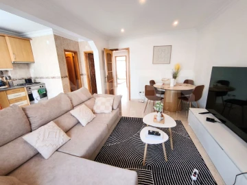 Apartamento T2 para Venda em Baixa da Banheira e Vale da Amoreira