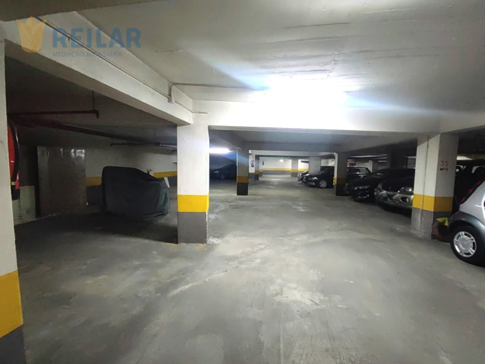 Negócio para Venda em Parque das Nações Foto 3