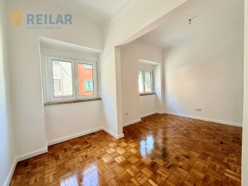 Apartamento T2 para Arrendamento em Moscavide e Portela