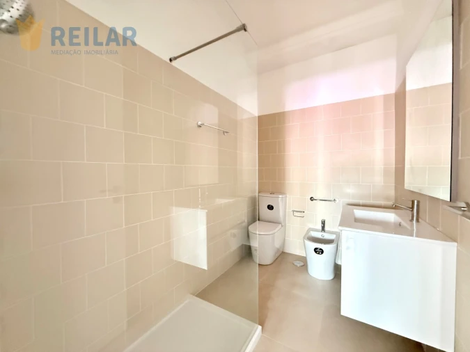 Apartamento T2 para Arrendamento em Moscavide e Portela Foto 20