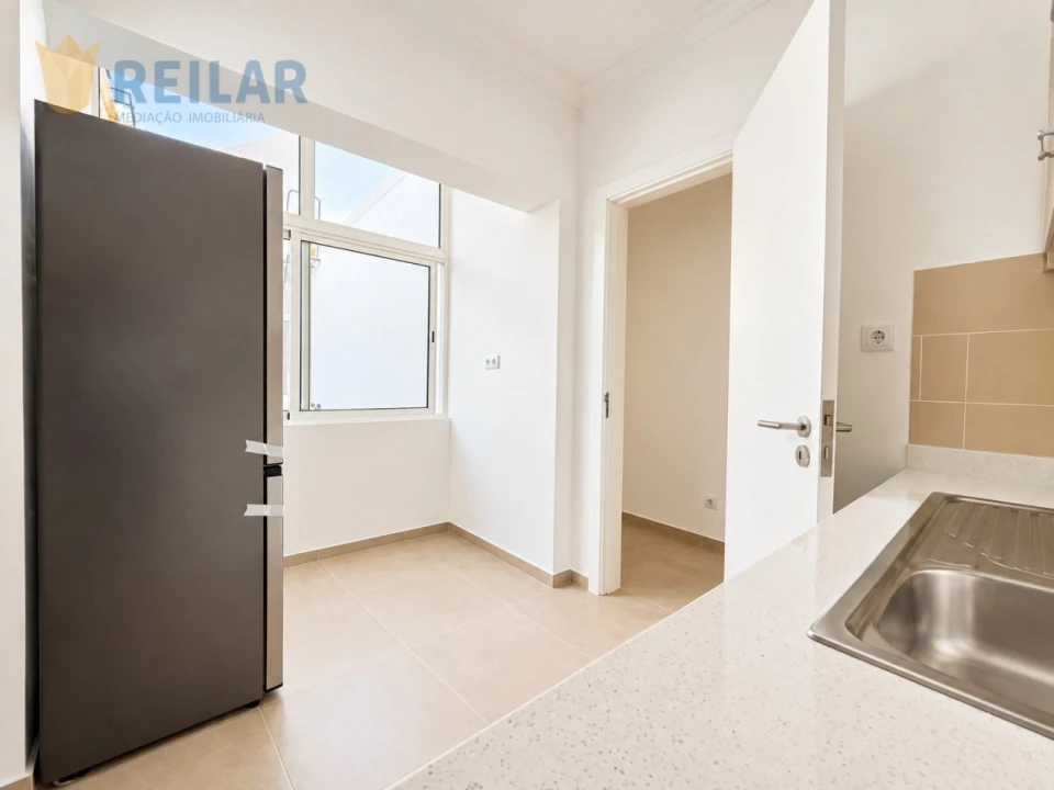 Apartamento T1 para Arrendamento em Moscavide e Portela Foto 9
