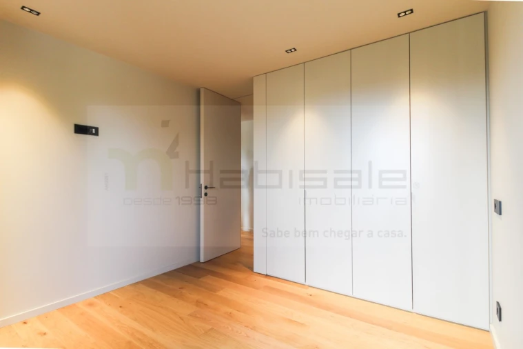 Apartamento T2 para Venda em Ramalde Foto 25
