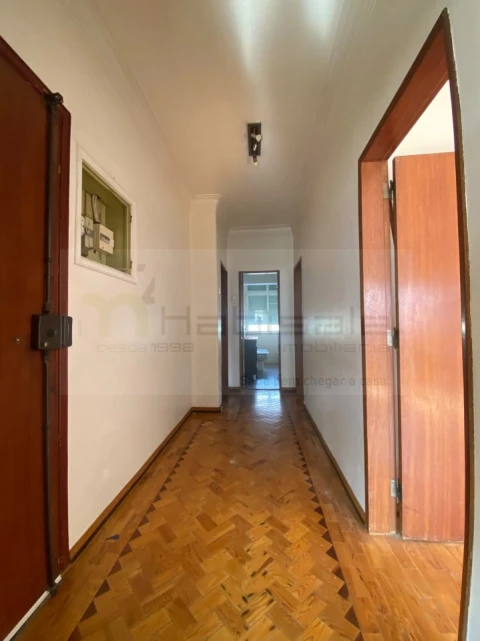 Apartamento T2 para Venda em Falagueira-Venda Nova