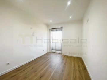 Apartamento T2 para Venda em Mina de Água
