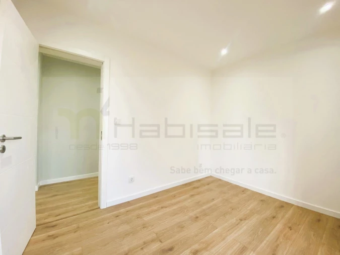 Apartamento T2 para Venda em Mina de Água Foto 10