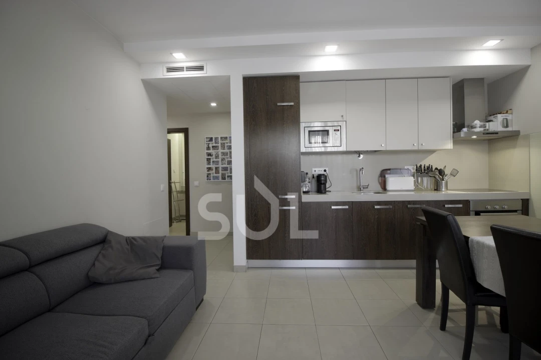 Apartamento T2 para Venda em Portimão Foto 3