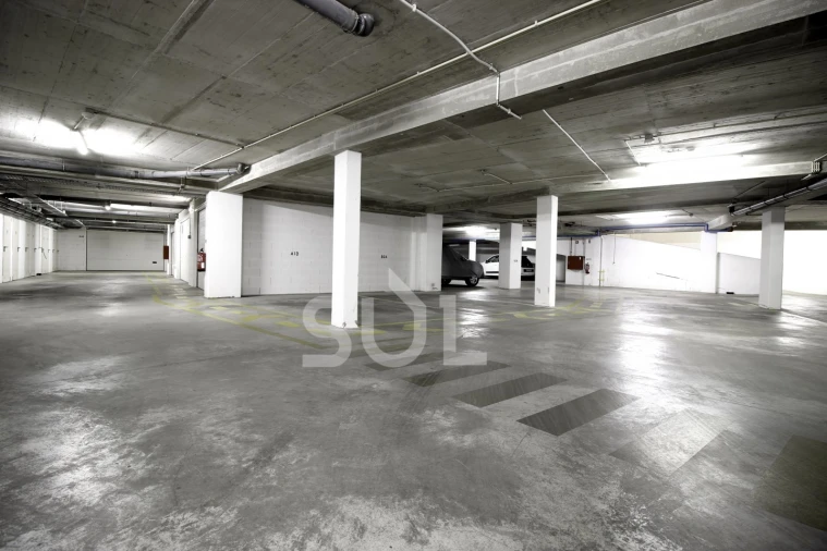 Apartamento T2 para Venda em Portimão Foto 31