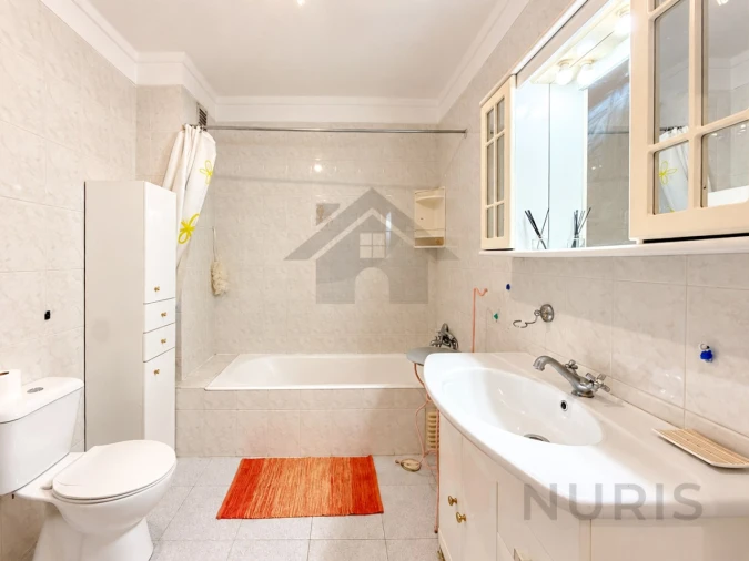 Apartamento T3 para Venda em Portimão Foto 9