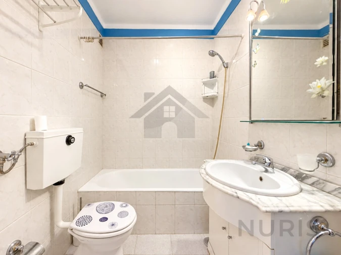 Apartamento T3 para Venda em Portimão Foto 12