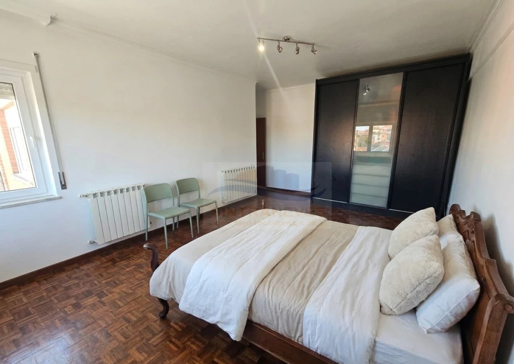 Apartamento T3 para Venda em Venteira Foto 4