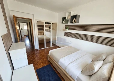 Apartamento T3 para Venda em Venteira