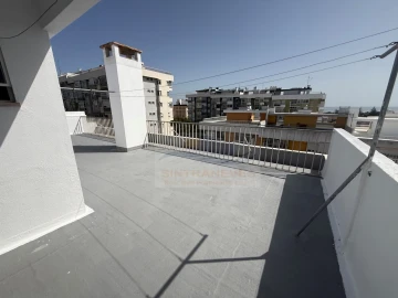 Apartamento T2 para Venda em Oeiras e São Julião da Barra, Paço de Arcos e Caxias
