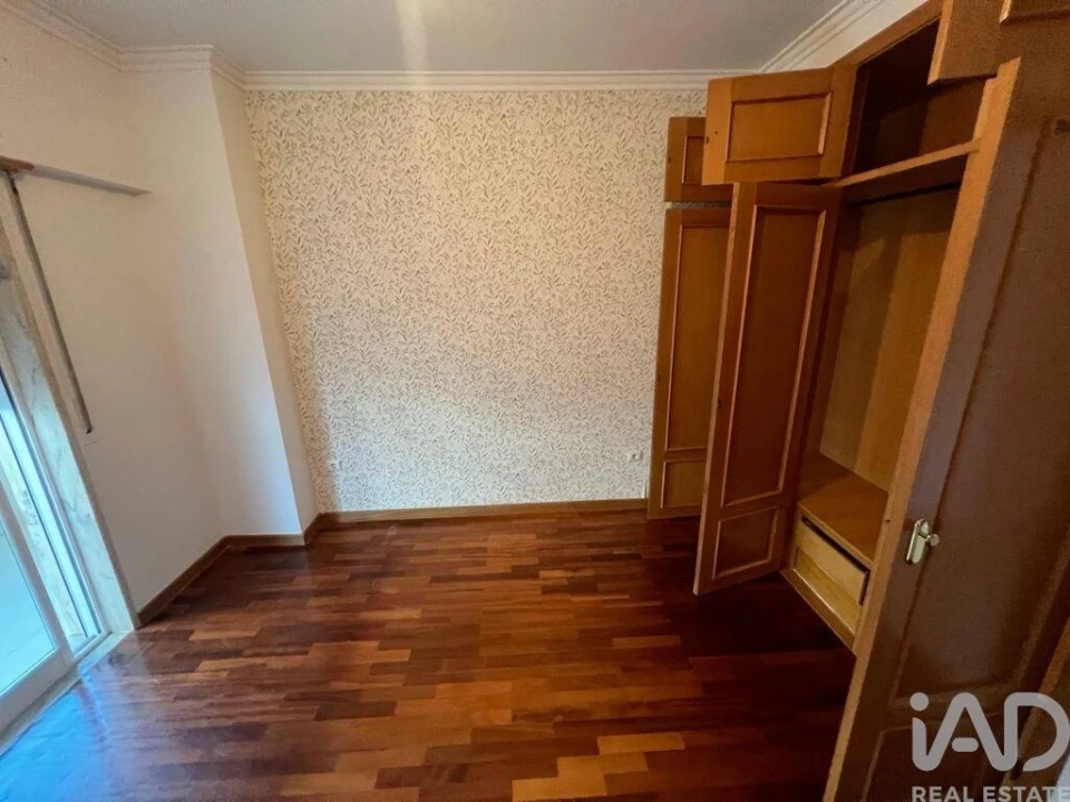 Apartamento T2 para Venda em Queluz e Belas Foto 4