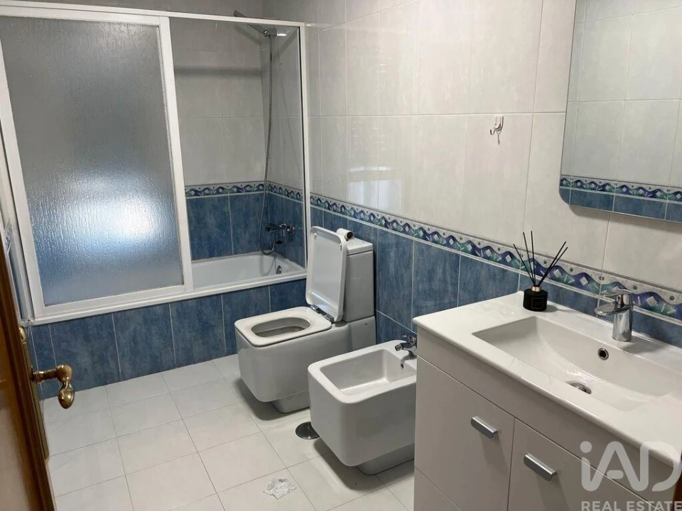 Apartamento T2 para Venda em Queluz e Belas Foto 5