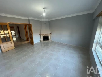 Apartamento T2 para Venda em Queluz e Belas