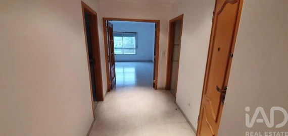 Apartamento T2 para Venda em Queluz e Belas