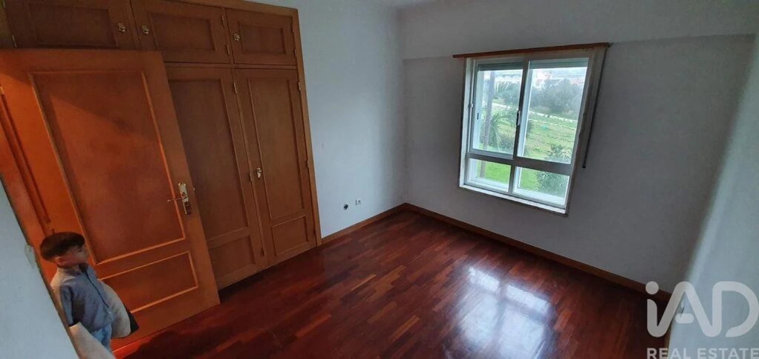 Apartamento T2 para Venda em Queluz e Belas Foto 11
