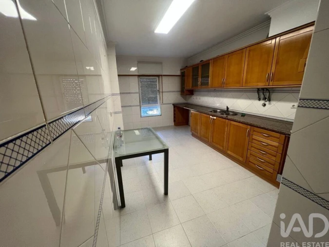 Apartamento T2 para Venda em Queluz e Belas Foto 2