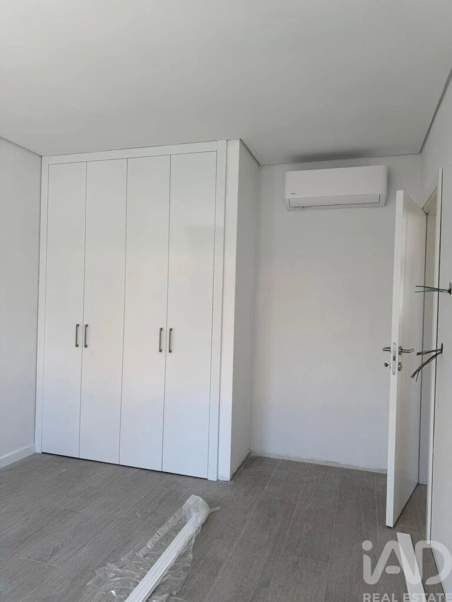 Moradia T3 para Venda em Quinta do Conde Foto 6