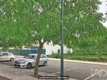 Terreno para Venda em Queluz e Belas