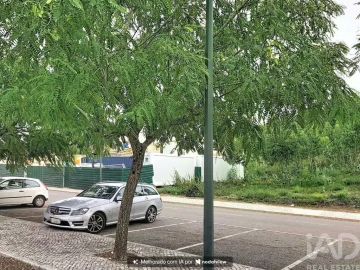 Terreno para Venda em Queluz e Belas