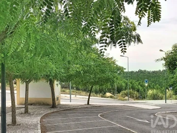 Terreno para Venda em Queluz e Belas