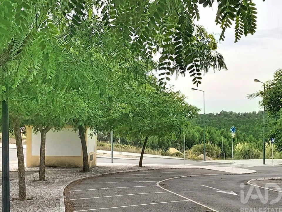 Terreno para Venda em Queluz e Belas Foto 3