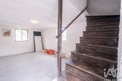 Moradia T6 para Venda em Mouronho