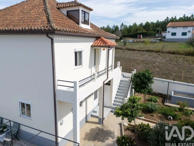Moradia T6 para Venda em Mouronho Foto 3