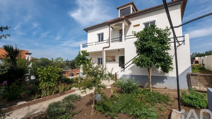 Moradia T6 para Venda em Mouronho