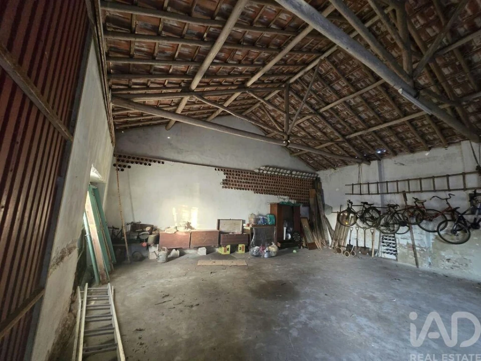 Moradia T3 para Venda em Alvorninha Foto 6