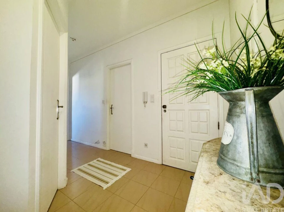 Apartamento T1 para Venda em Chafe Foto 9