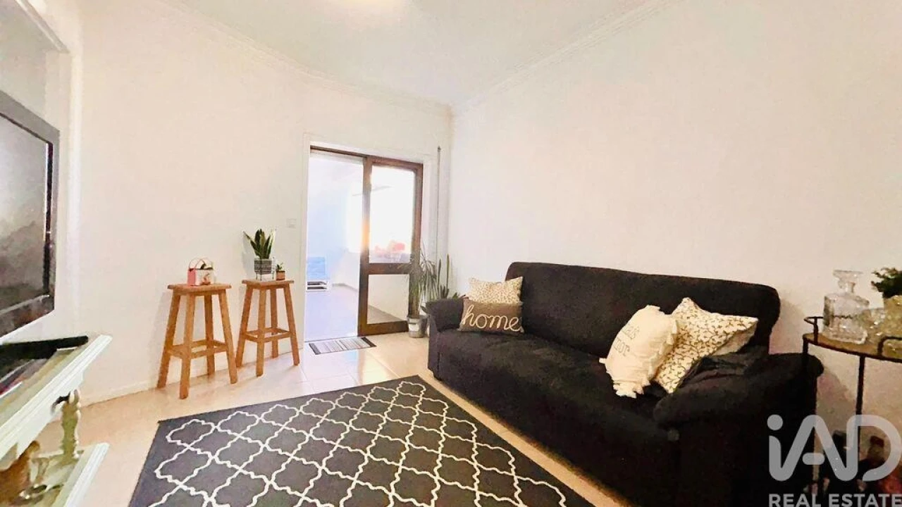 Apartamento T1 para Venda em Chafe Foto 8