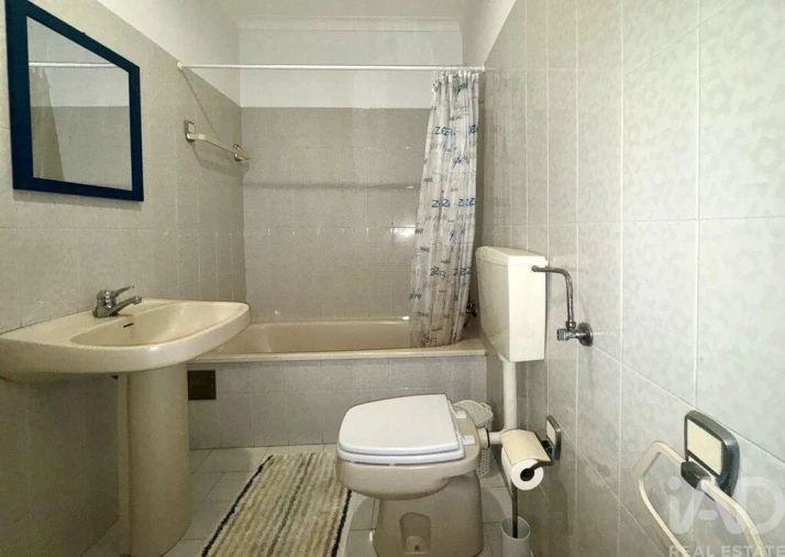 Apartamento T1 para Venda em Chafe Foto 16